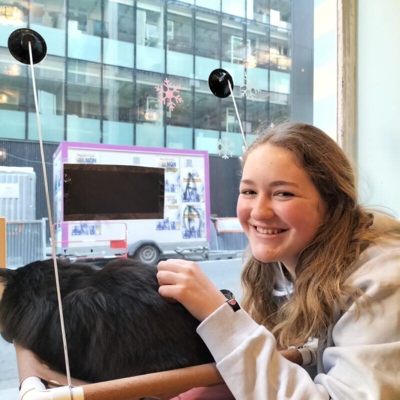 Foto von Laticia in Frankreich (Café)