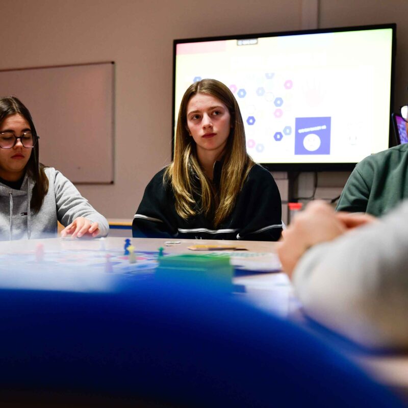 Cloth.kreativbureau_aufeigeneBeine-6